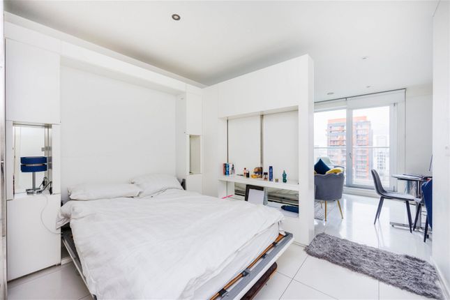 Studio for sale in Baltimore Wharf, London