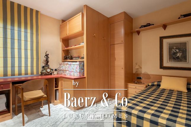 Apartment for sale in Les Tres Torres, Barcelona, Spain