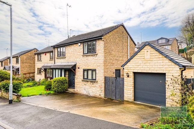 Thumbnail Detached house for sale in Tofts Grove, Brighouse