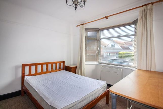 30 Cherford Road, Bournemouth photo 5