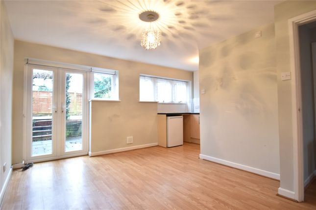 Thumbnail Maisonette to rent in Willow Drive, Bracknell, Berkshire