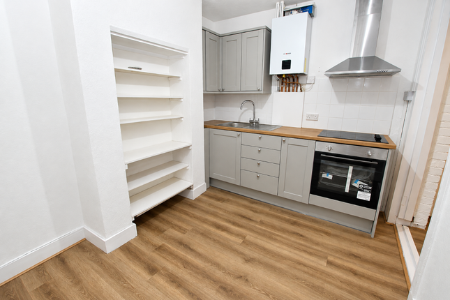 1 Kirbys Lane, Canterbury photo 4