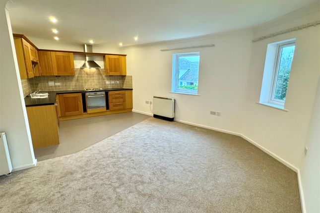 6, Trehellan Heights, Pentire Avenue, Newquay photo 2