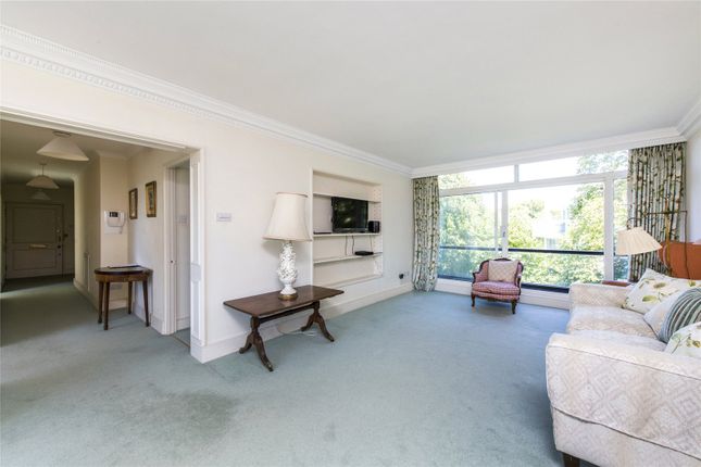 45, Park Close, Holland Park photo 4