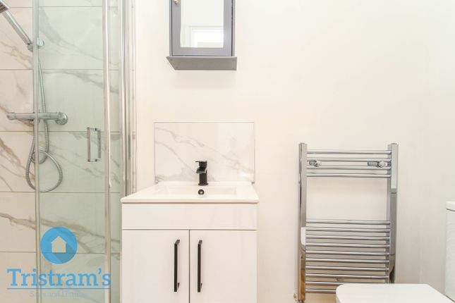 Room 5, 22, Upper Wellington Street, Nottingham photo 4