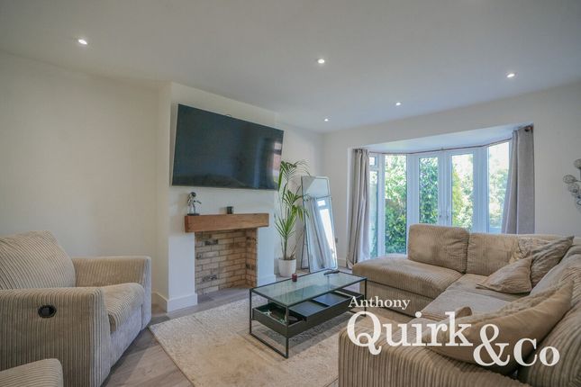 457, Eastwood Road, Rayleigh photo 4
