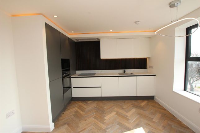 Flat to rent in Apartment 10, Chapeltown Road, Bromley Cross, Bolton