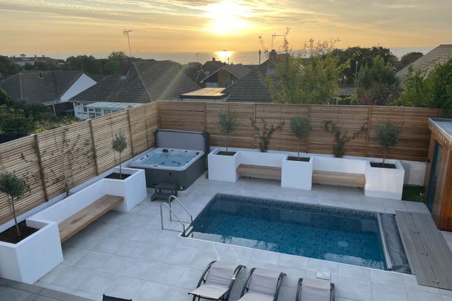5-bed house on 42, Kings Avenue, Kent, £995,000