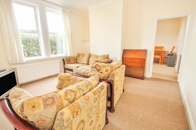 20 Heron Court Road, Bournemouth photo 4