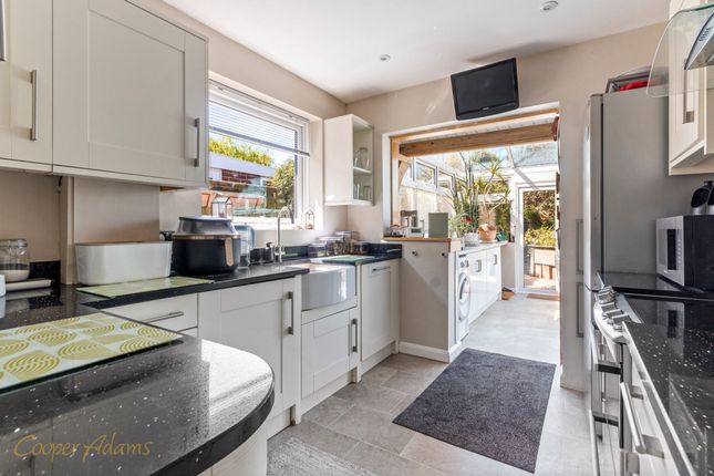 44 Tennyson Avenue, Littlehampton photo 4