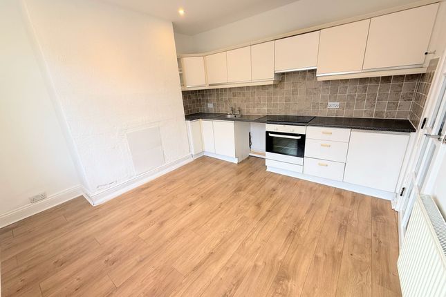 34 Whitegate Road, Halifax photo 3