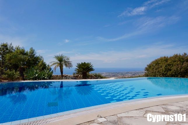 Villa for sale in Kamares Luxury Villa, Tala, Paphos, Cyprus