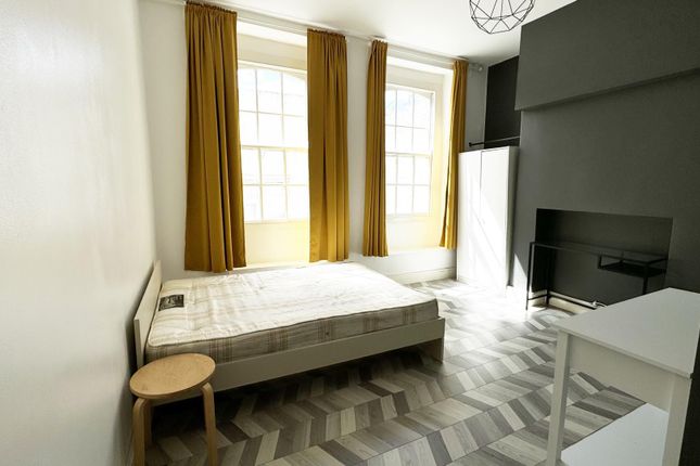 Thumbnail Flat to rent in Hoxton Street, Old Street