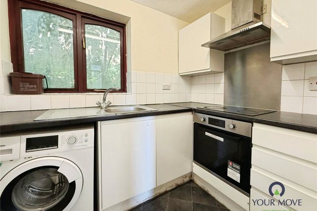 Flat 19, Sycamore Court,, Sandcliff Road, Erith photo 5