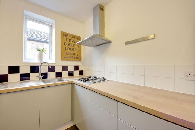 Flat for sale in Chalk Hill, Watford