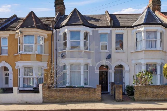 2-bed flat on 25b, Fairbourne Road, London, £390,000