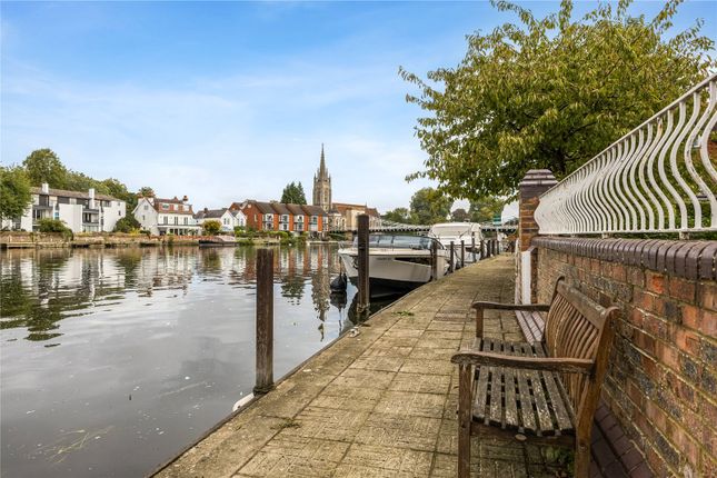 37 Rivermead Court,, Marlow Bridge Lane, Berkshire photo 3