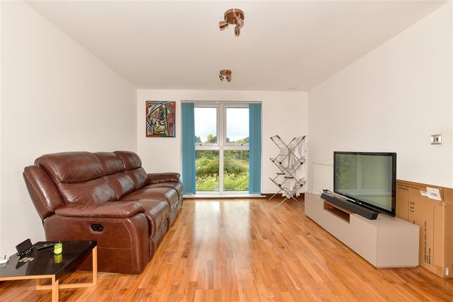 Kitchen/ Living Room