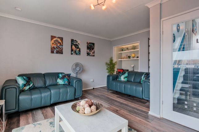 26 Kilchoan Road, Craigend, Glasgow photo 4