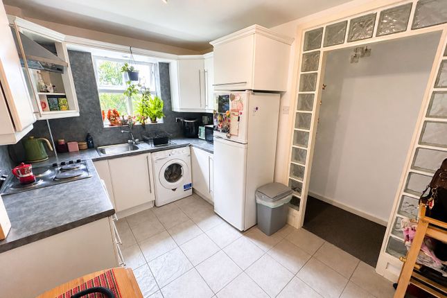 9, Kielder Close, Newcastle upon Tyne photo 4
