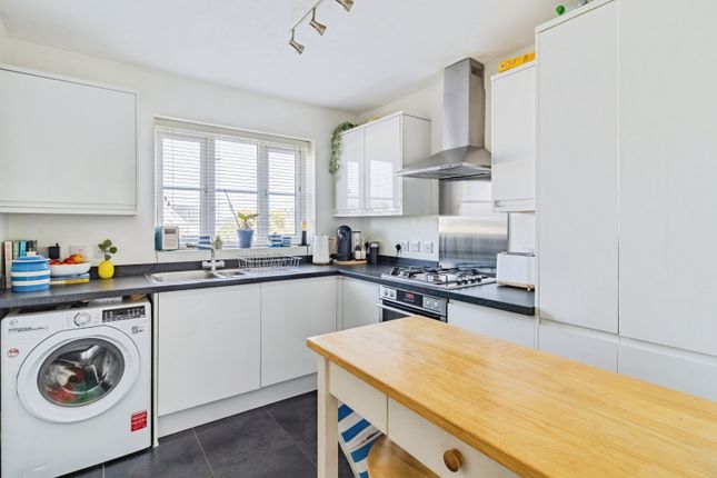 32, Vicarage Hill, Newton Abbot photo 4