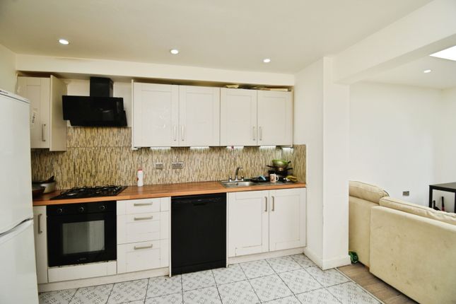 2, Young Road, London photo 4