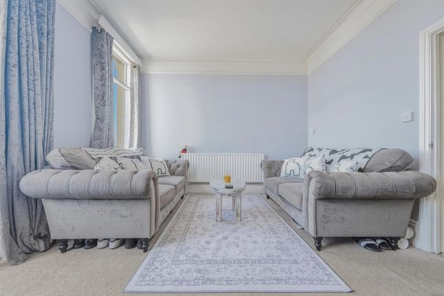 Flat 3, 83, Central Parade, Herne Bay photo 4