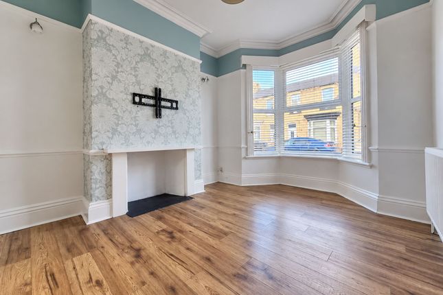 23 Britannia Street, Scarborough photo 3