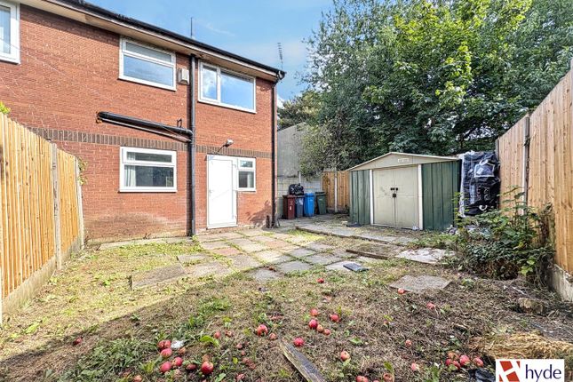 46, Abercarn Close, Manchester photo 3
