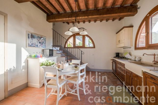 Country house for sale in Italy, Tuscany, Pisa, Volterra