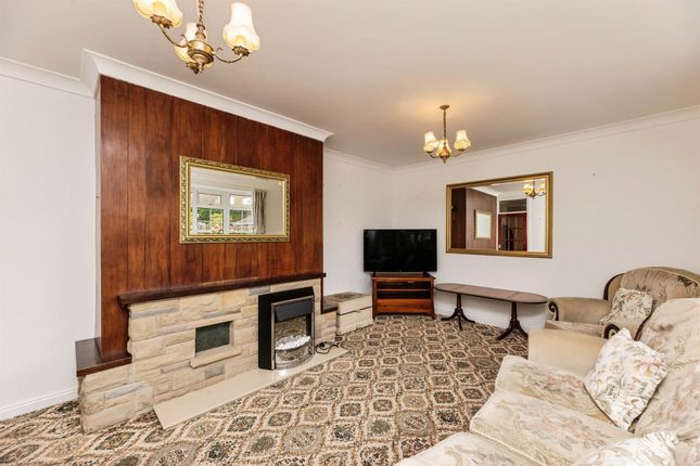 3, Stonegate Lane, Pontefract photo 3