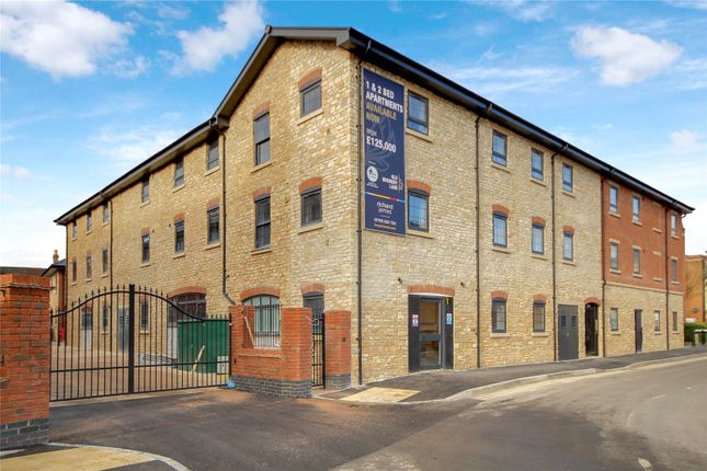 Thumbnail Flat for sale in Old Brewery Lane, Old Town, Swindon