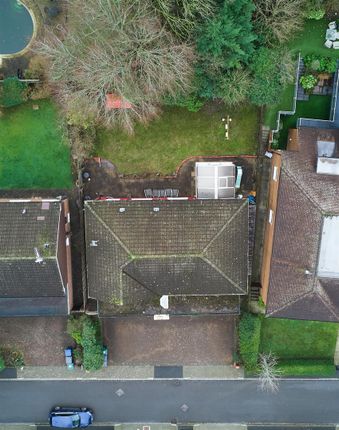 9, Oaklands Road, London photo 4