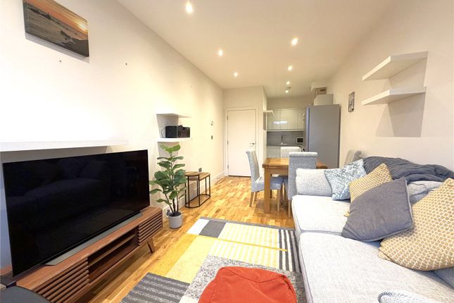 Flat 22,, Oak House, Fleet photo 2