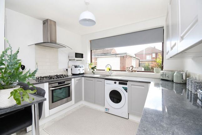 27 Parkstone Road, Manchester photo 4