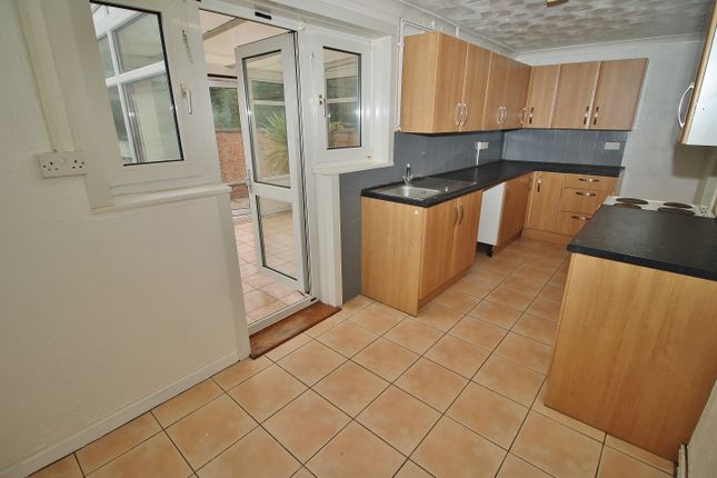 201, Winterslow Drive, Havant photo 3
