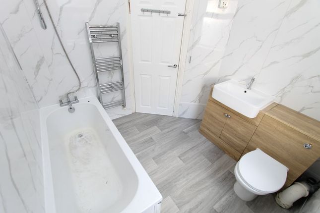 32A, Harlestone Road, Northampton photo 5