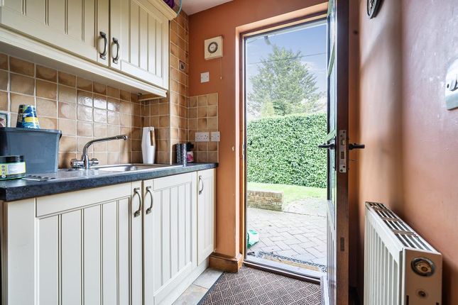 THE LAURELS, Brimpton Lane, Brimpton, Reading photo 4