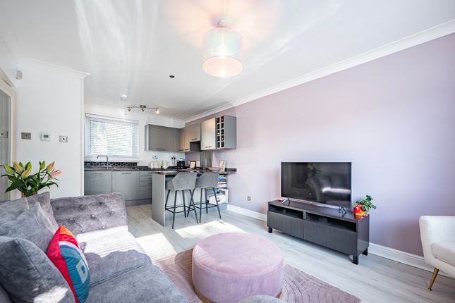 Flat 0/2, 27 Newlandsfield Road, Glasgow photo 5