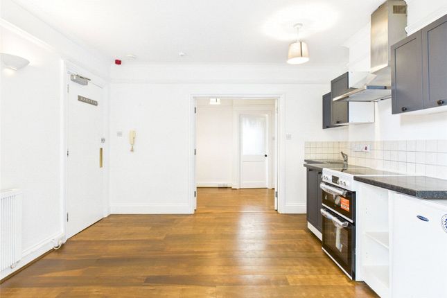Elmhurst,, Flat 1, Wadebridge photo 4