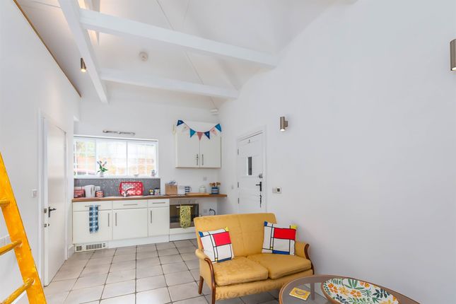 Town house for sale in Market Hill, Maldon