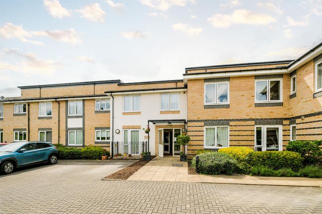 1-bed house on 2 King Henry Lodge, £225,000