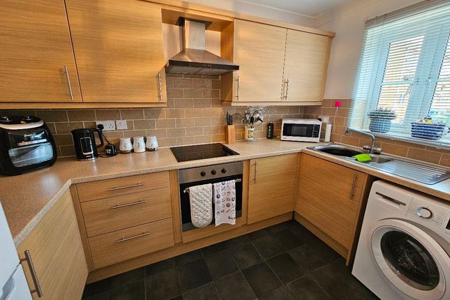 35 Mikanda Close, Wisbech photo 3