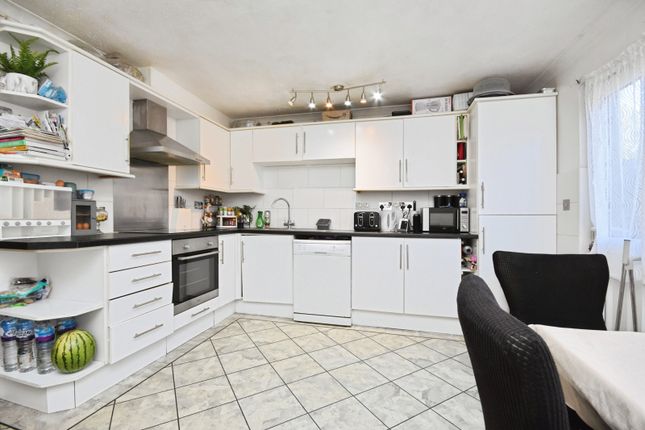 101, Great Ranton, Basildon photo 4