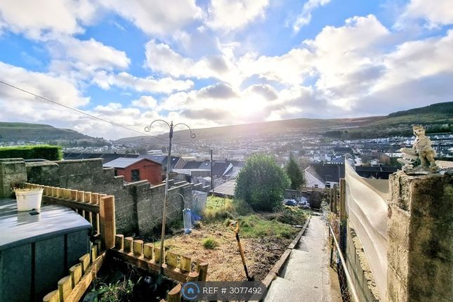 Tonypandy photo 2