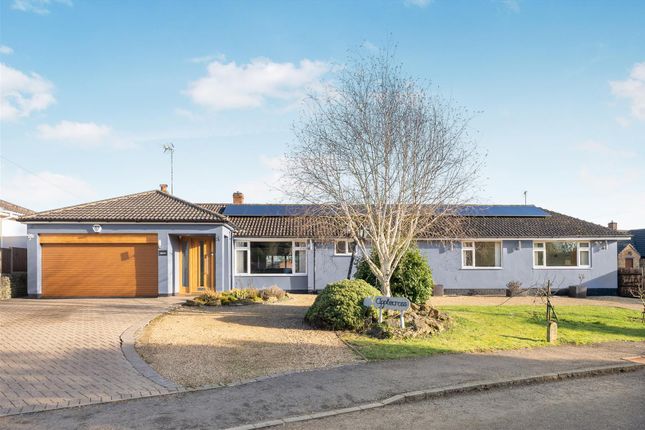 Detached bungalow for sale in Broadwell, Rugby