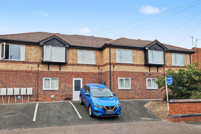 2-bed flat on Nottingham, £60,000