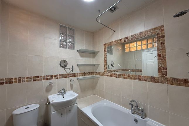 59A, Rossall Road, Thornton-Cleveleys photo 2