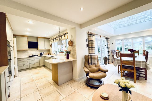 2, Tarrant Gardens, Hartley Wintney photo 3