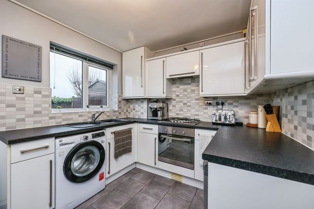 8, Arthurs View, NOTTINGHAM photo 4